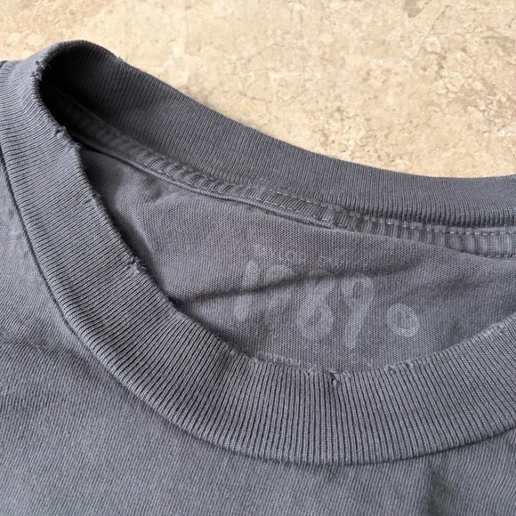 Taylor Swift 1989 "Taylor's Version" T-Shirt - Picture 7 of 8